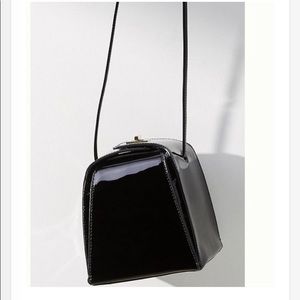 Like new Neely and Chloe Pyramid bag